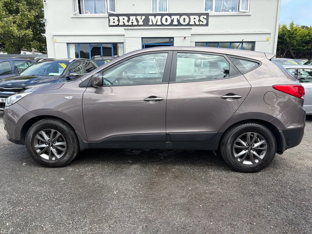 2014 HYUNDAI IX35 1.7d CELEBRATION NEW NCT - Image 3