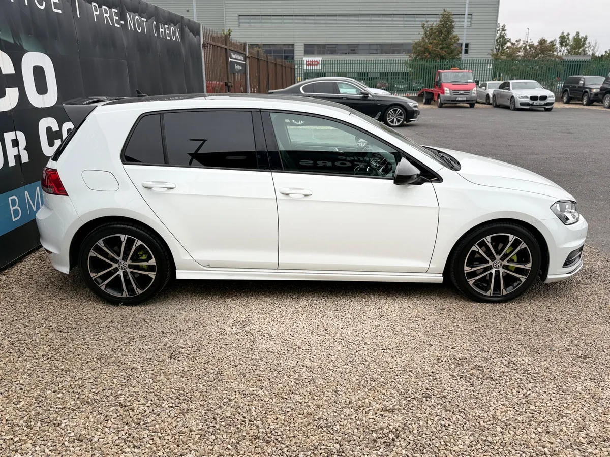 VOLKSWAGEN GOLF 2015 - 1.4 - R LINE - HUGE SPEC ! - Image 4