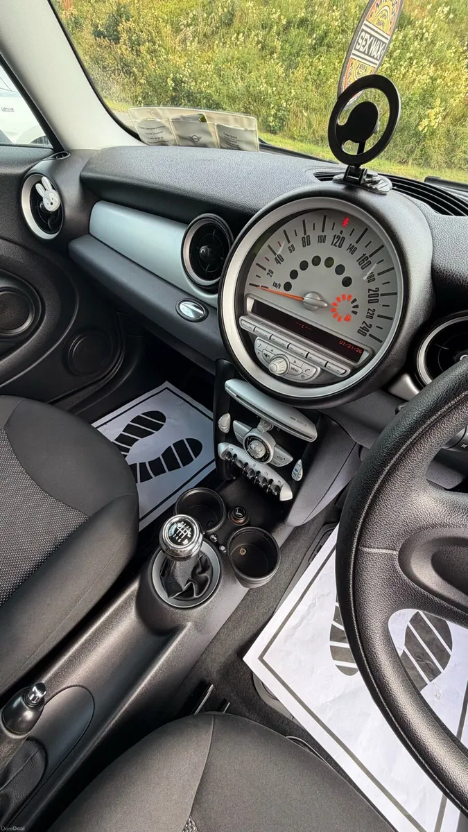 Mini One - Image 4