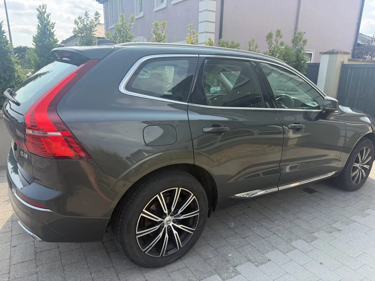 Volvo XC60 - Image 4