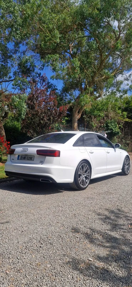 Audi A6 S line Black edition 2.0 tdi - Image 4