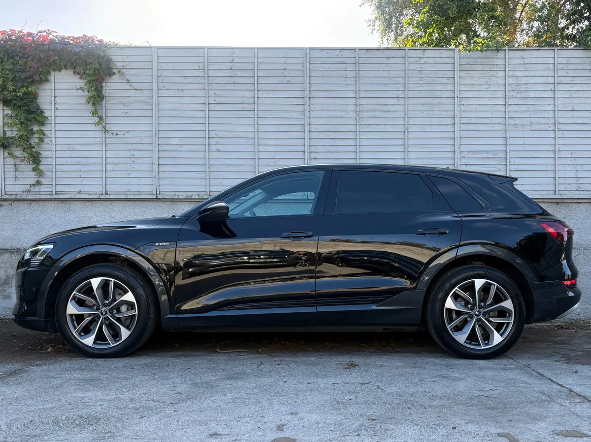 Audi e-tron 2021 / 50 TECHNIK / 20" ALLOYS - Image 5