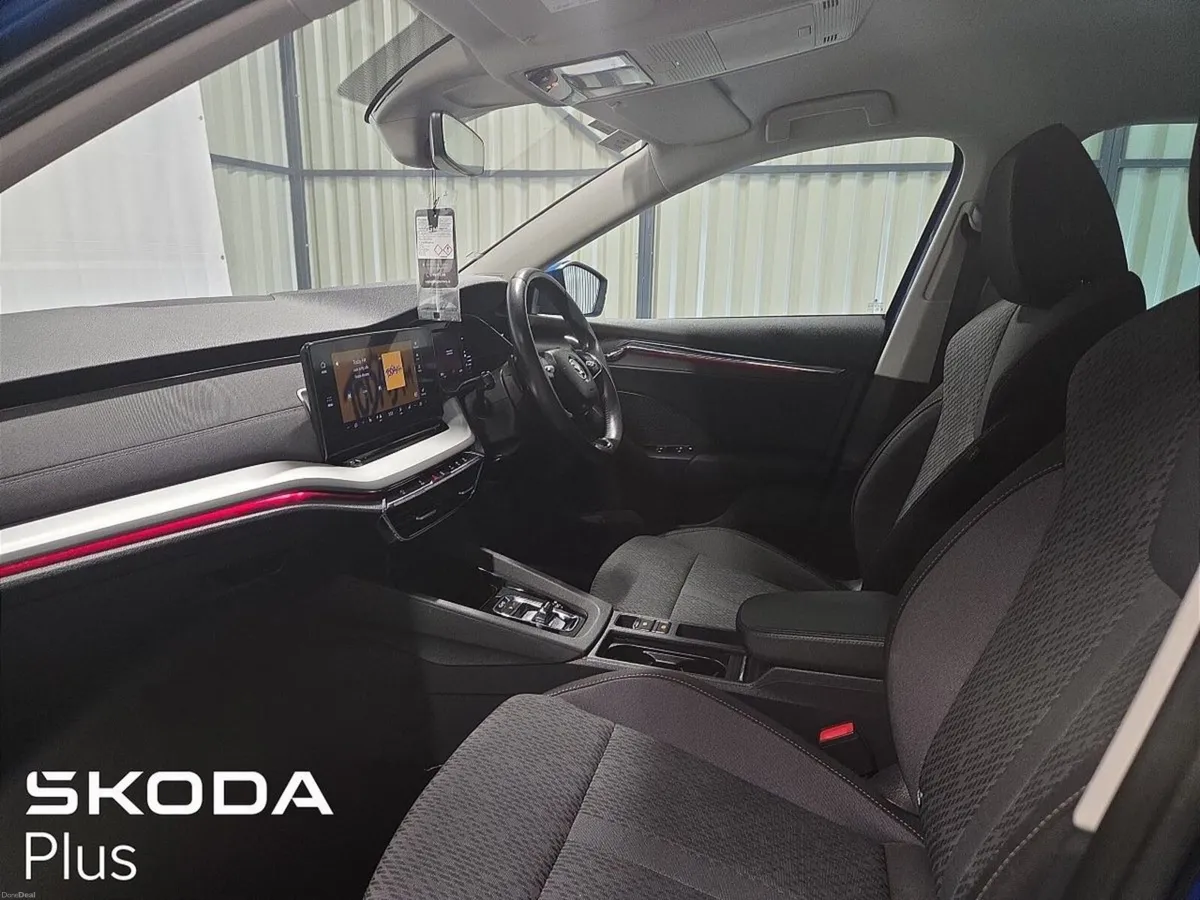 Skoda Octavia COMBI 2.0 TDI 150BHP DSG 4x4 STYLE - Image 4