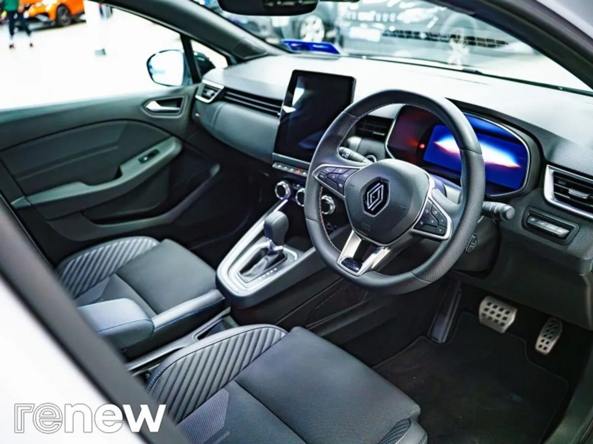 Renault Clio E-TECH Hybrid 145 Auto DFull Esprit A - Image 6