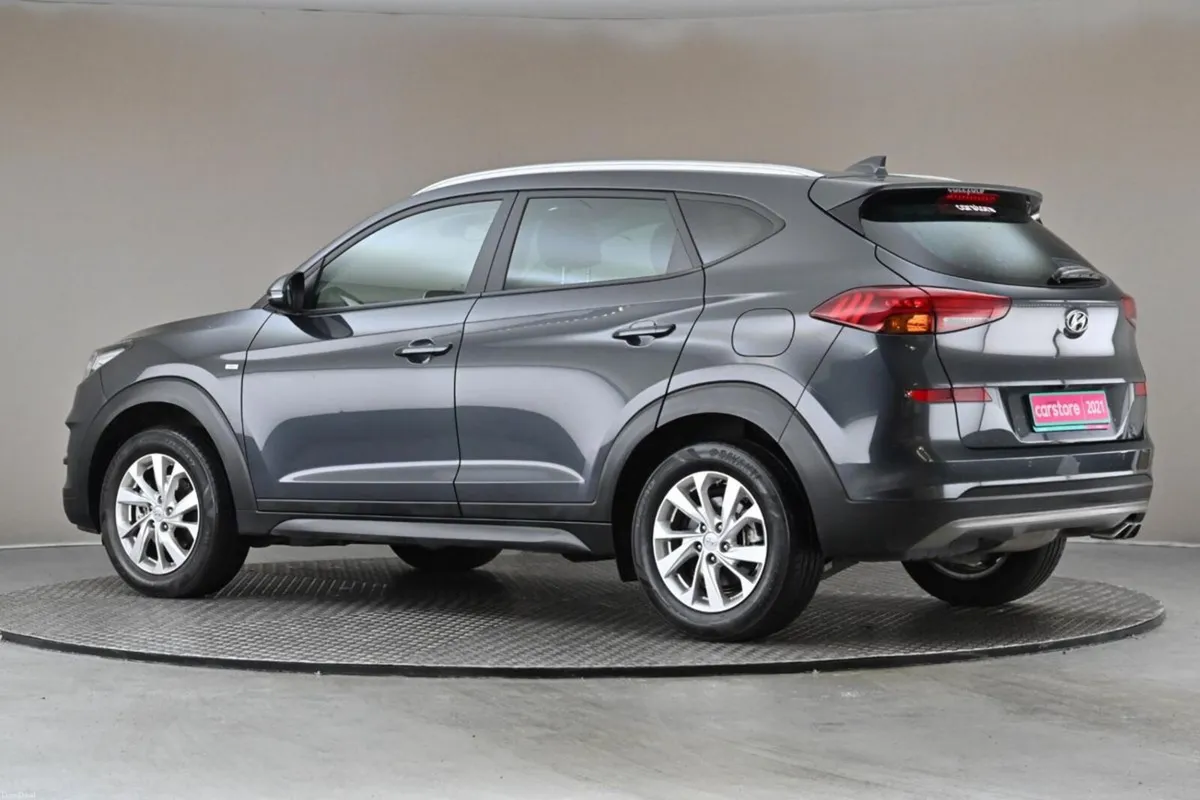Hyundai Tucson 1.6 CRDI SE NAV 48V 115BHP MHEV 6SP - Image 5