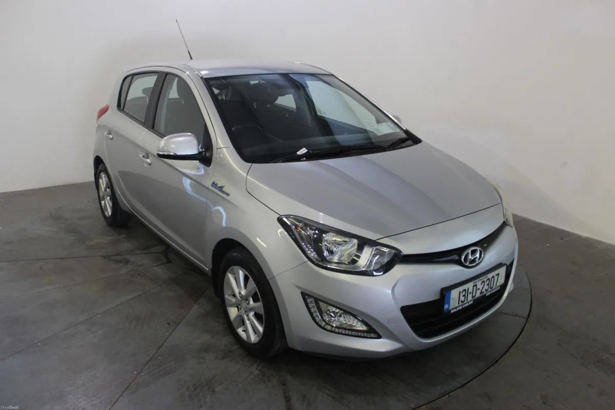 Hyundai i20 1.2 Premium - TENDER 27 - Image 1