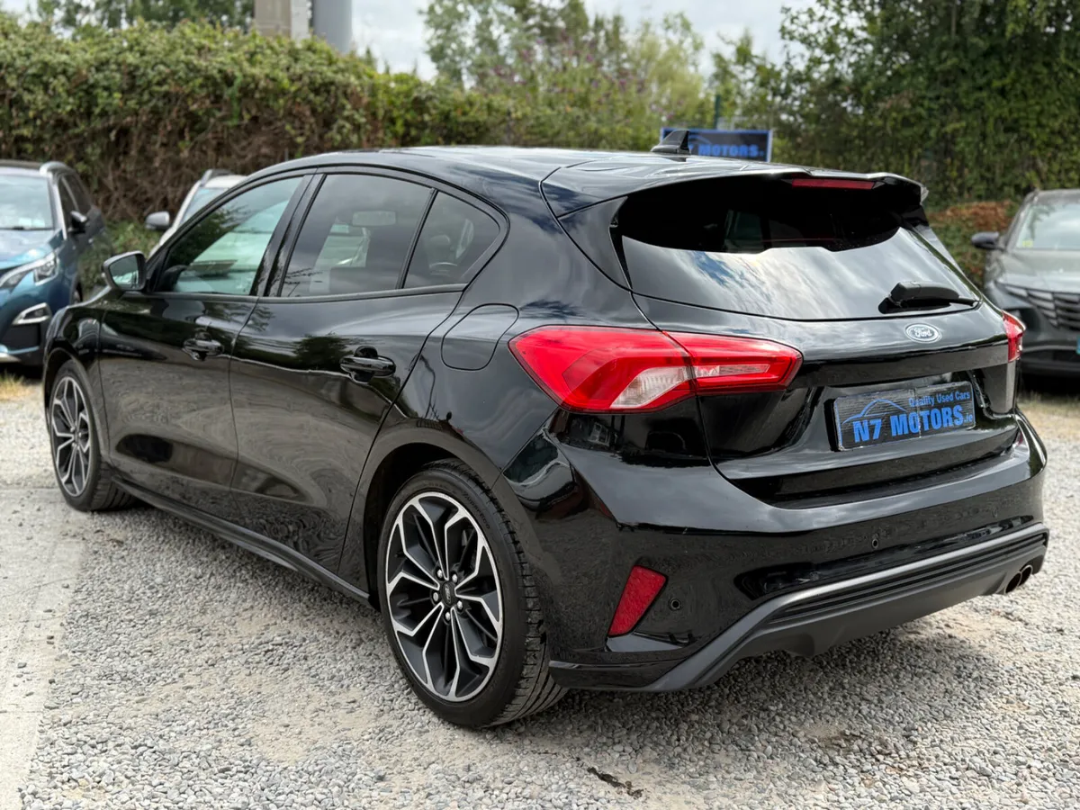 2019 Ford Focus 1.5 180HP ST LINE X - Image 5