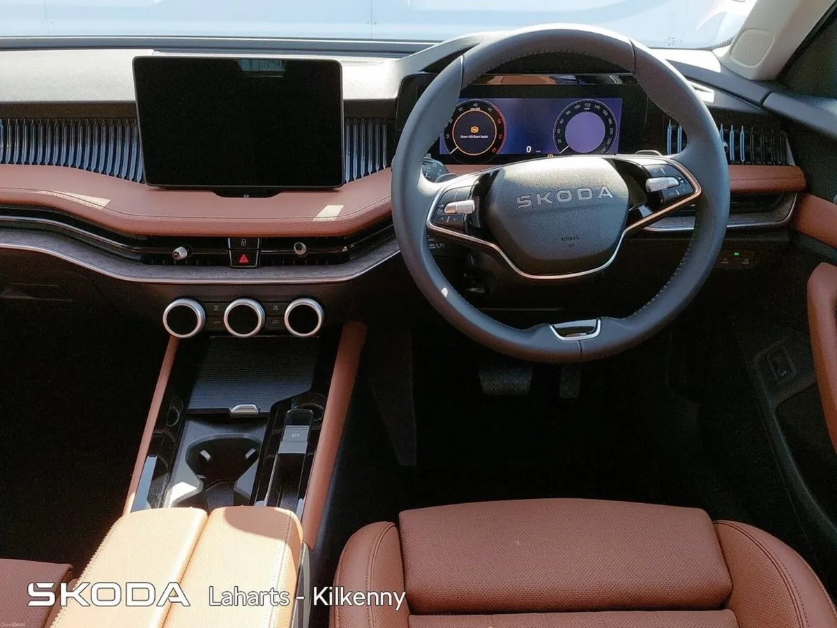 Skoda Superb SELECTION PLUS+ 2.0TDI 150HP DSG *ADA - Image 2