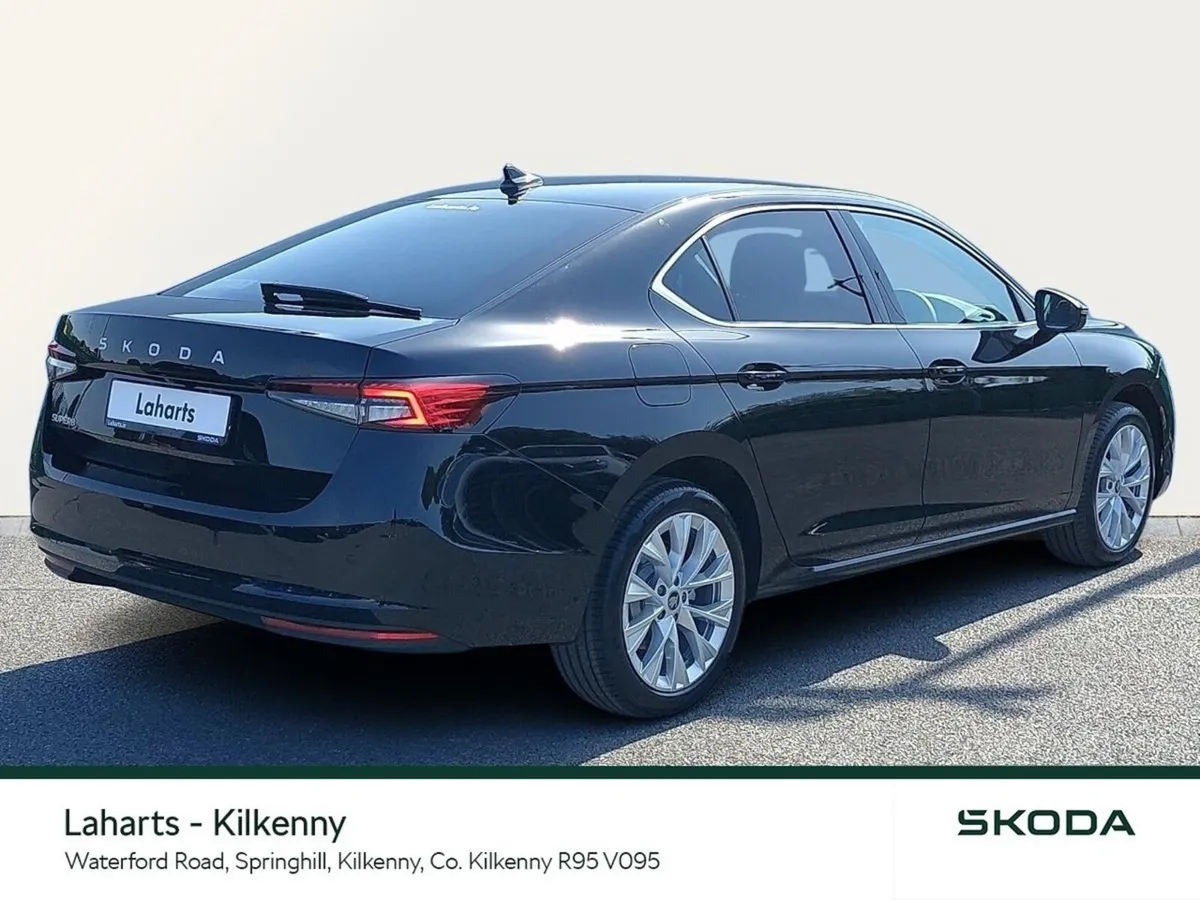 Skoda Superb SELECTION PLUS+ 2.0TDI 150HP DSG *ADA - Image 3