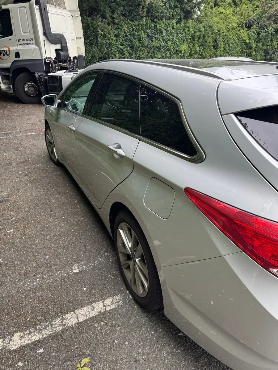 Hyundai i40 Estate - Image 4