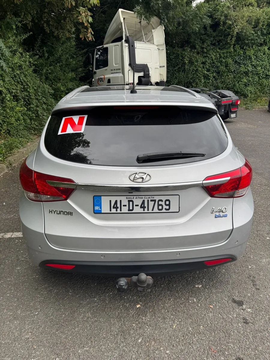 Hyundai i40 Estate - Image 2