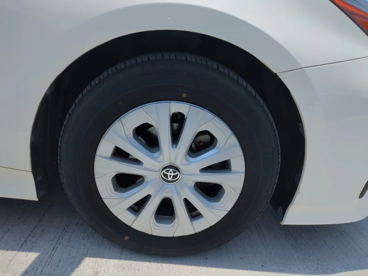 2019 TOYOTA PRIUS 1.8HYBRID - Image 5