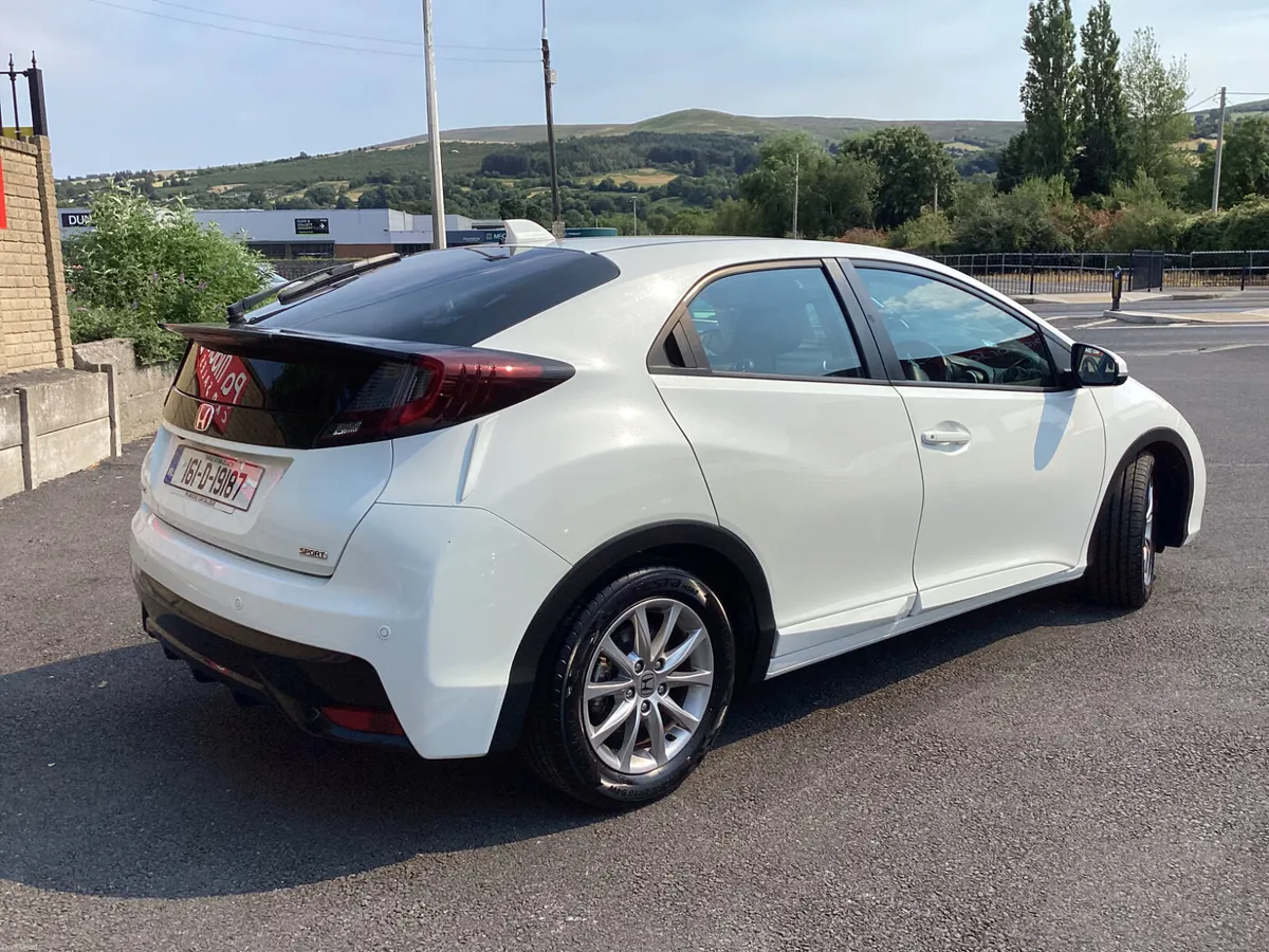 Honda Civic ** €48 p/w * ONLY 134KMS - Image 4