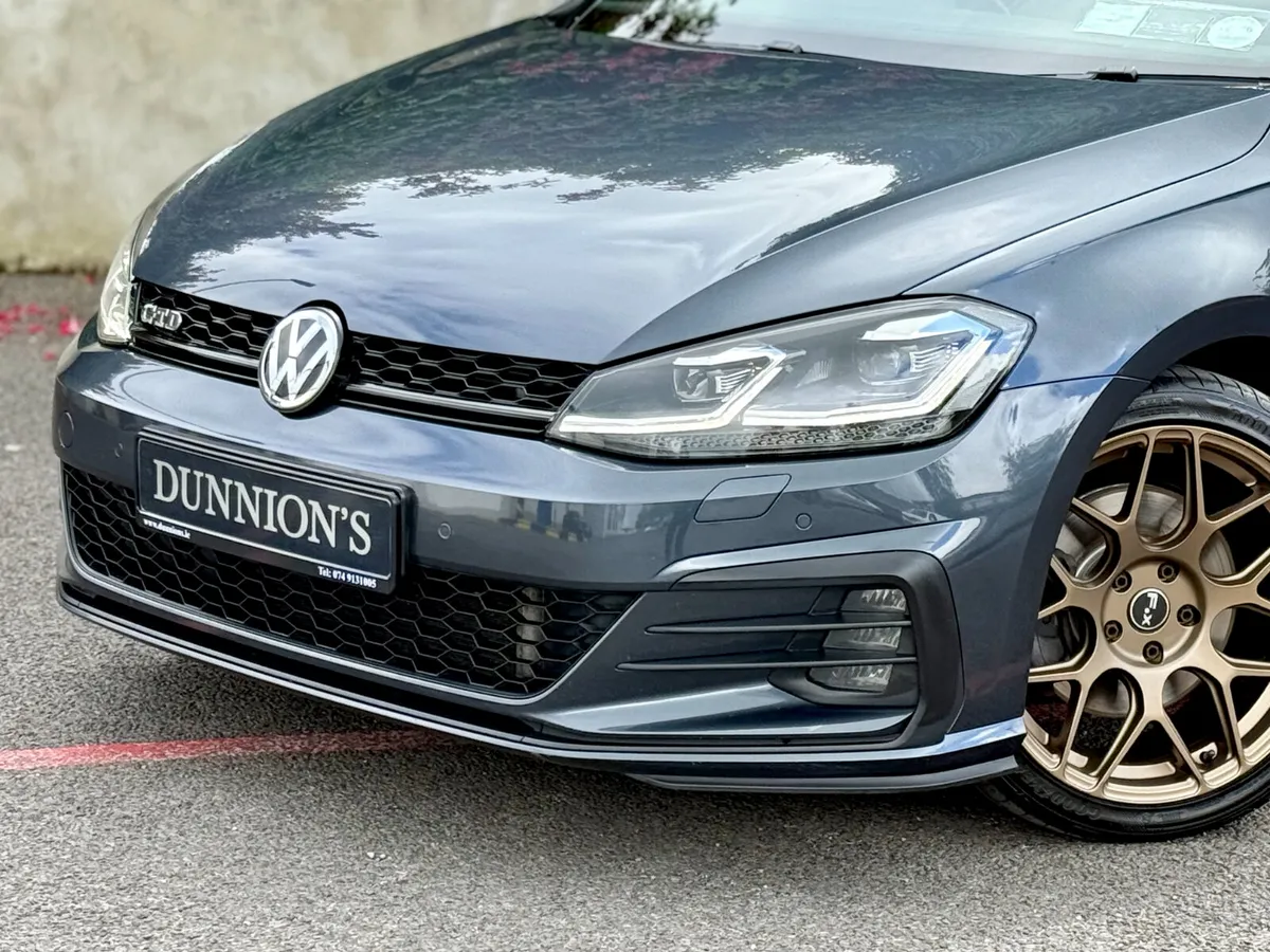 Volkswagen Golf 2019 2.0 TDI 184HP GTD DSG - Image 5