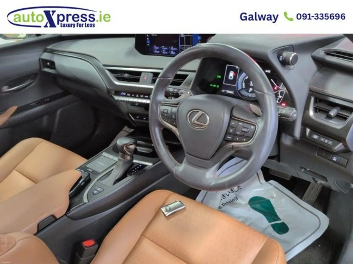 Lexus UX Hybrid VERSION C, 360 camera - Image 2