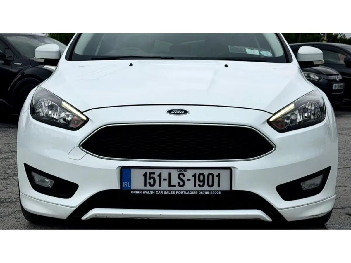 Ford Focus 1.5 TDCI ZETEC S 120PS 5 5DR - Image 2