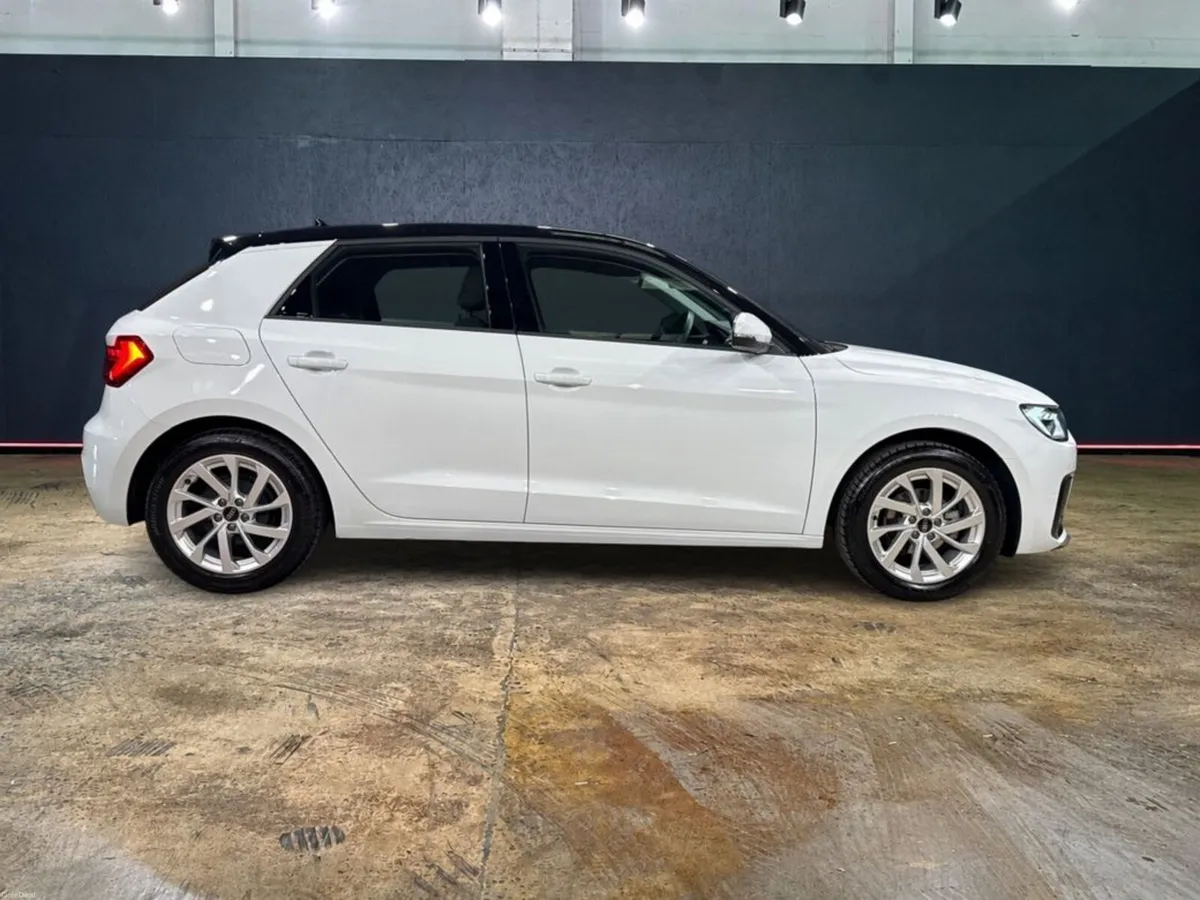 Audi A1 1.0 TFSI ADVANCED AUTOMATIC - WHITE/BLACK - Image 2