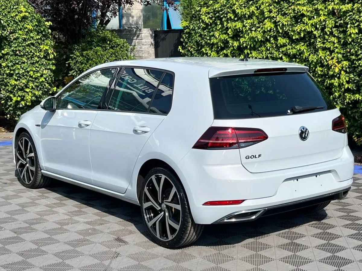 Volkswagen Golf HIGHLINE R-LINE PACK 1.4 TSI AUTO - Image 5