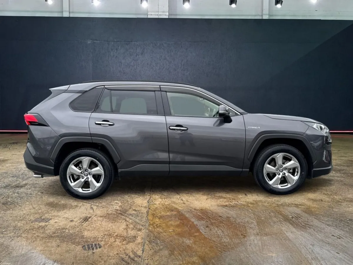 Toyota RAV4 2.5 HYBRID AUTOMATIC SUV - G SPEC - FA - Image 2