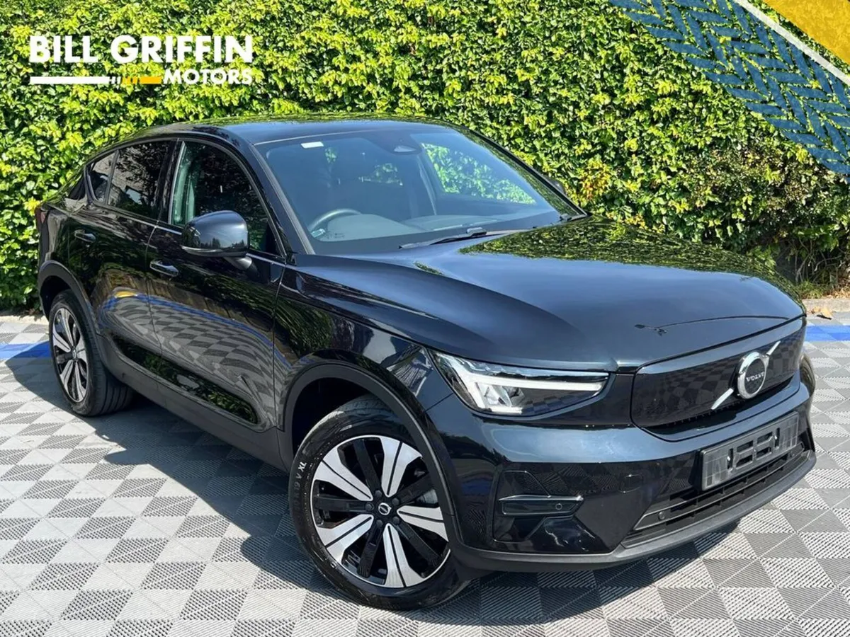Volvo C40 CORE RECHARGE // SERVICE HISTORY // PANO - Image 1