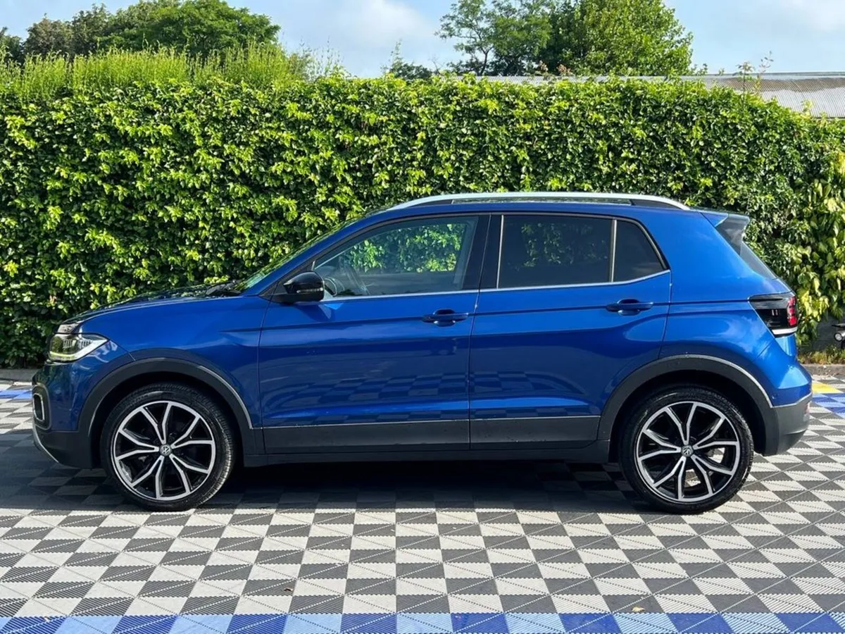 Volkswagen T-Cross FIRST EDITION 1.0 TSI AUTO // F - Image 3