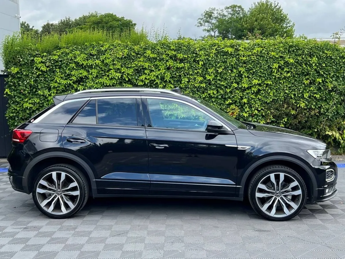 Volkswagen T-Roc R-LINE 2.0 TDI AUTO // TILT & SLI - Image 3