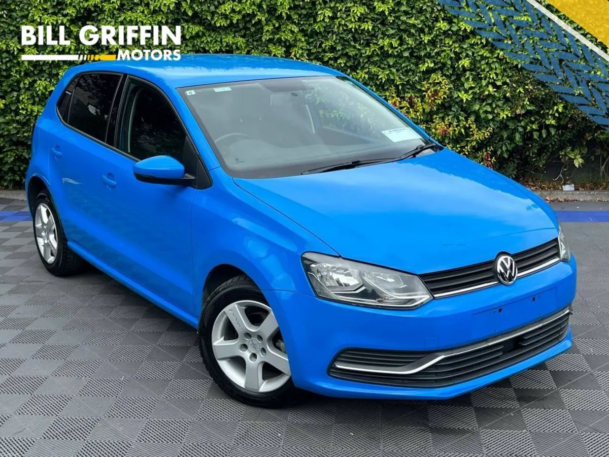 Volkswagen Polo COMFORTLINE 1.2 TSI AUTO // 15" AL - Image 1
