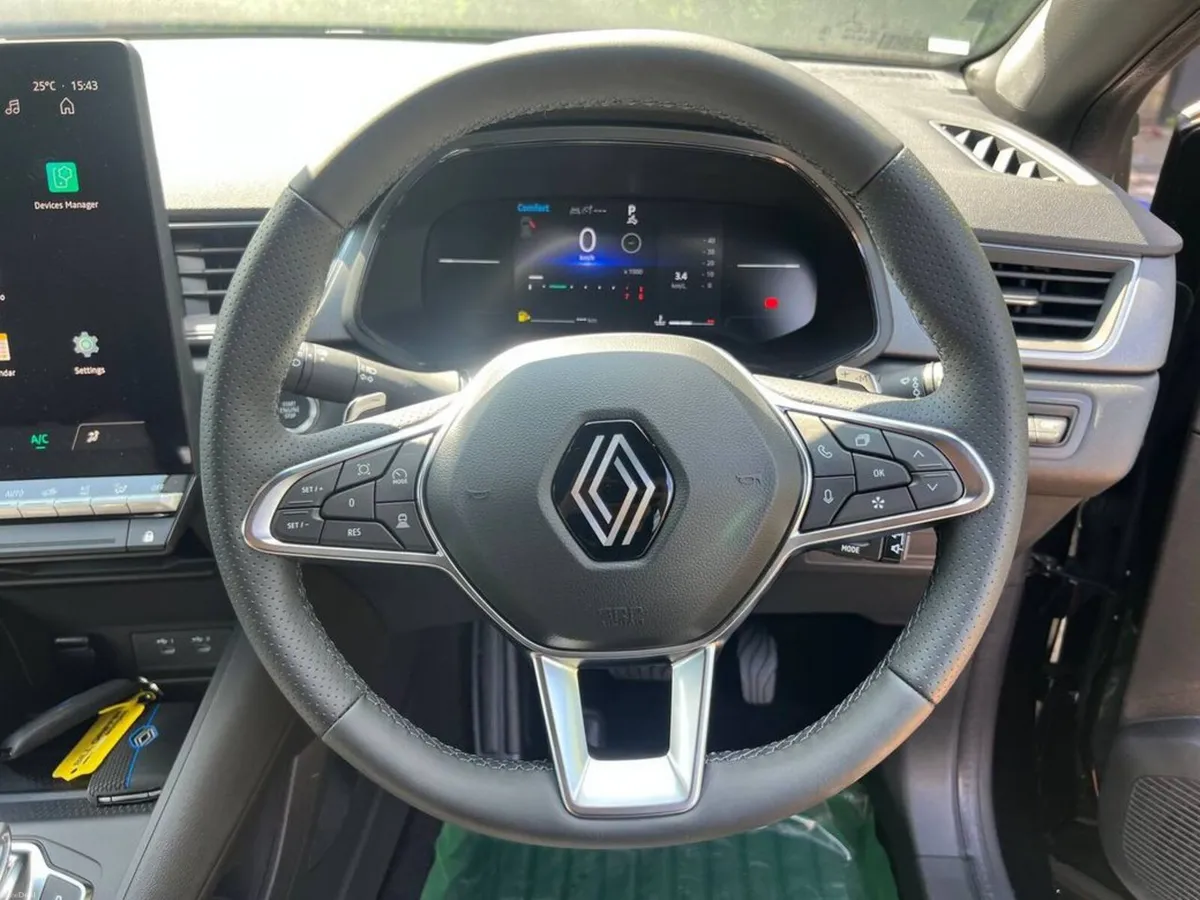 Renault Captur 1.3 TCE HYBRID AUTO ** DELIVERY MIL - Image 4
