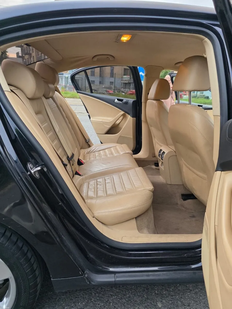 Volkswagen Passat PETROL TOP-SPEC HIGHLINE 1.4 - Image 5