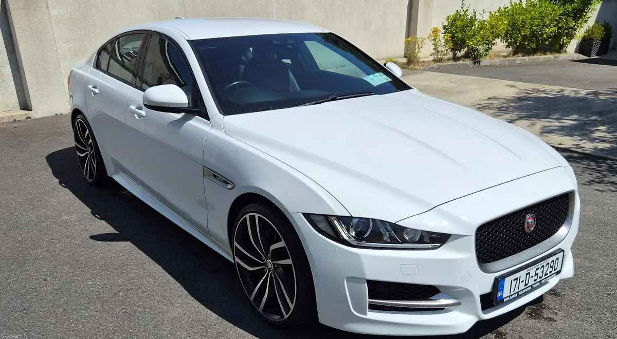 Jaguar R-Sport XE 2017  New Chain - Image 1