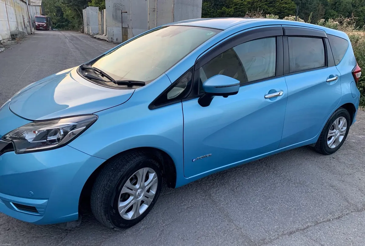 2017 Nissan Note e-POWER Automatic - 78k km - Image 3