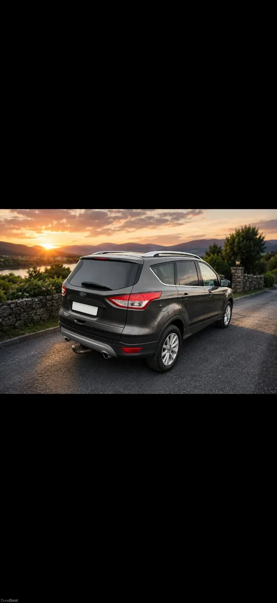ABSOLUTELY IMMACULATE 2016 (162) 2 LITRE FORD KUGA