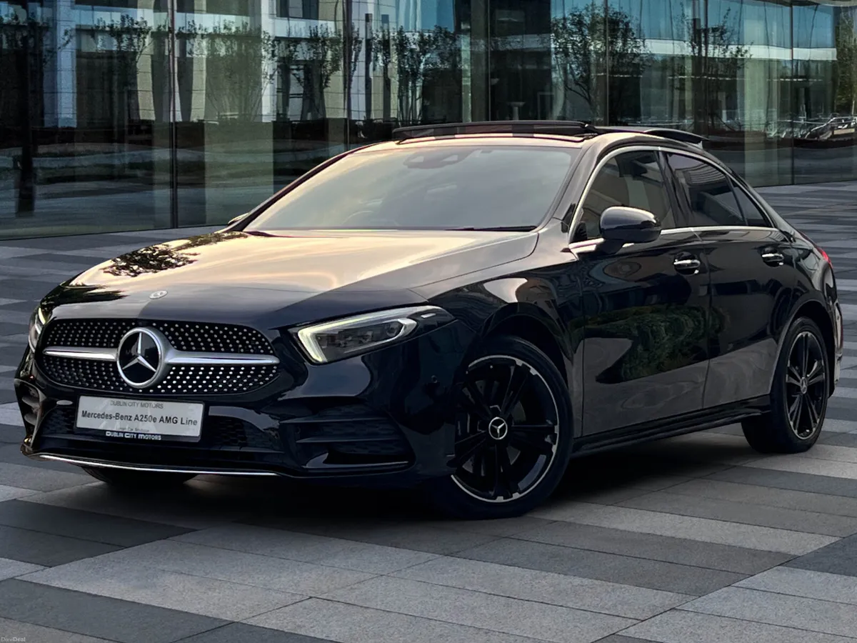 Mercedes Benz A250e AMG-Line *Panroof* - Image 3