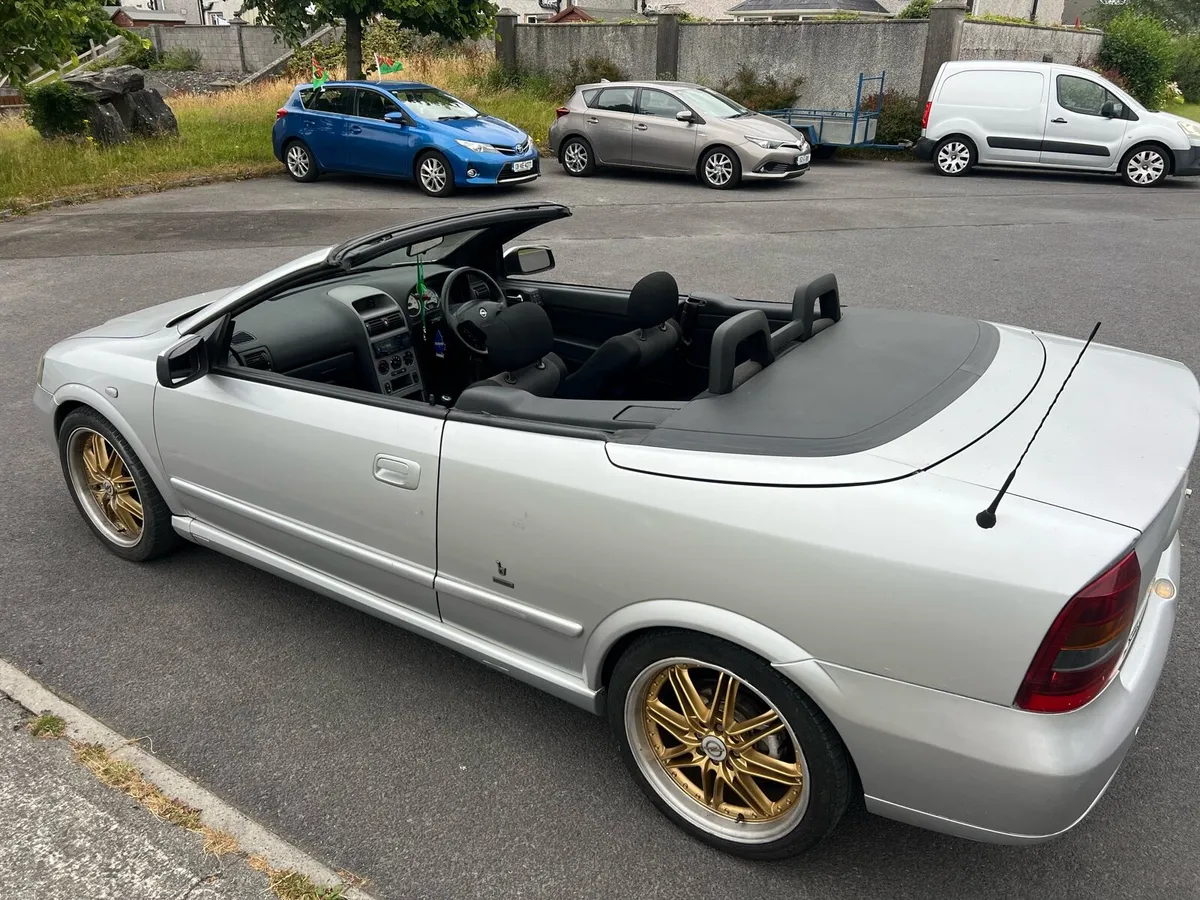 Convertible Bertone Opel astra low mileage - Image 3