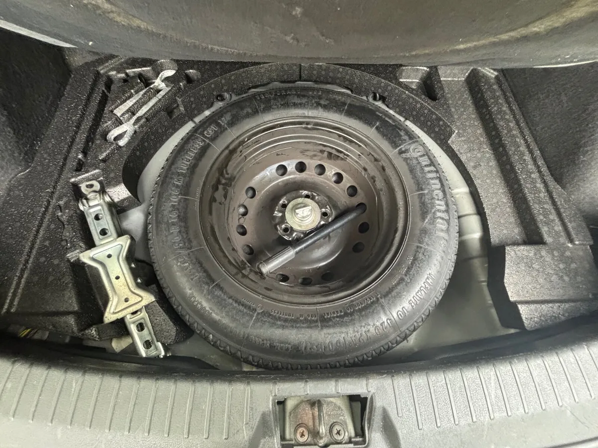 Nissan Qashqai 2008 - Image 4