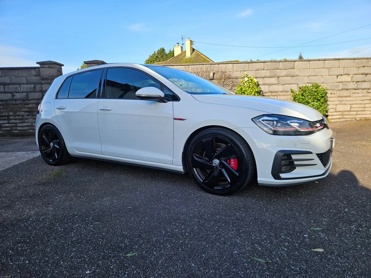 Volkswagen Golf GTI Performance Pack 245bhp - Image 4