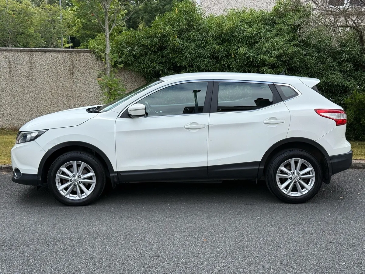 141 Nissan Qashqai Only 151k kms NEW NCT 07/27 - Image 2