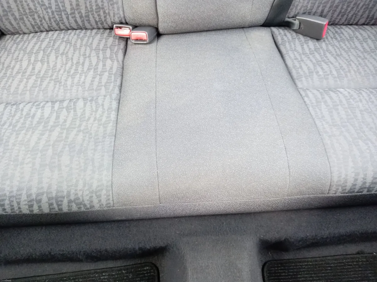 Toyota Corolla 2004 - Image 6