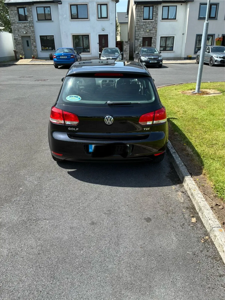 Volkswagen Golf - Image 2