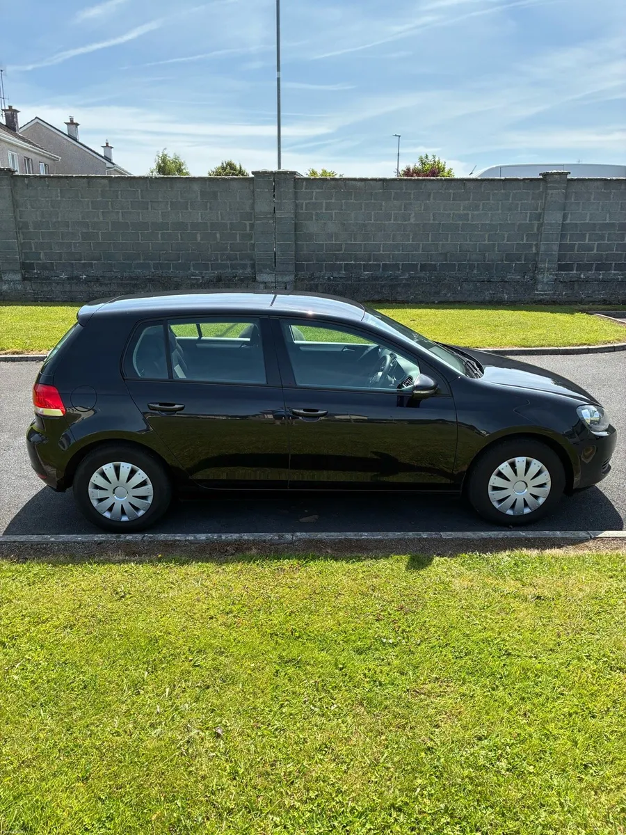 Volkswagen Golf - Image 4