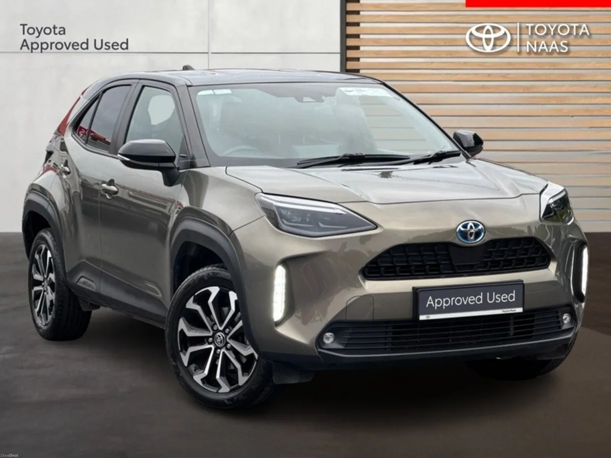 Toyota Yaris Cross CROSS LUNA SPORT - Image 1