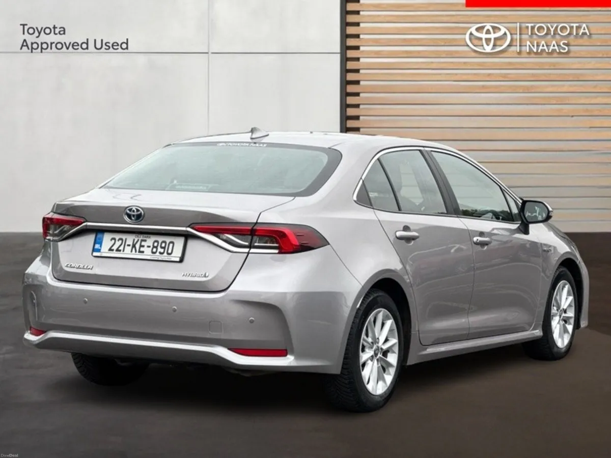Toyota Corolla HYB LUNA SALOON 4DR AUTO - Image 2