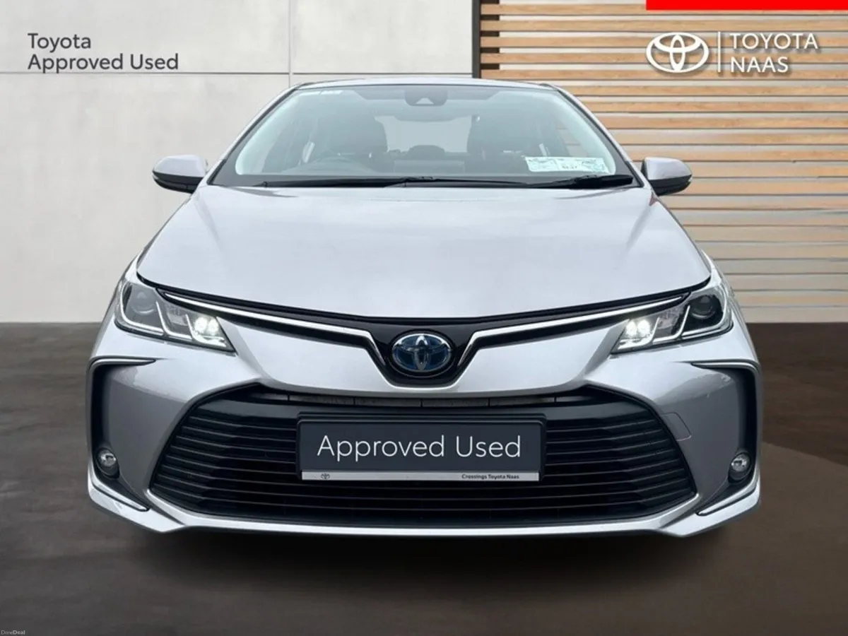 Toyota Corolla HYB LUNA SALOON 4DR AUTO - Image 5
