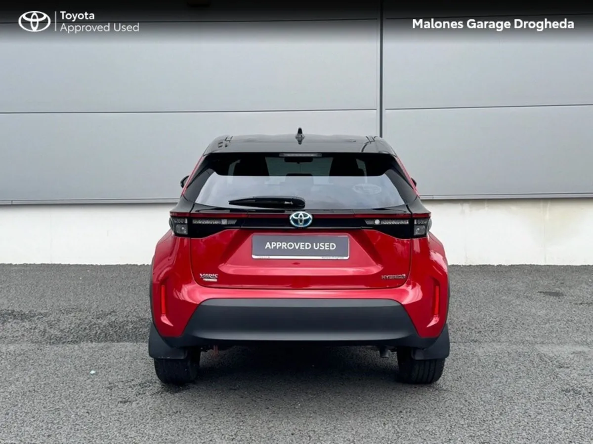 Toyota Yaris Cross 1.5 Hybrid Luna Sport Call Now - Image 4
