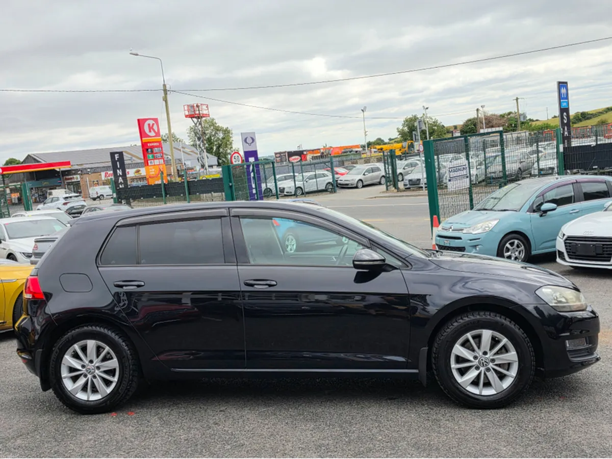 Volkswagen Golf 1.2 TSI AUTOMATIC - REVERSE  CAMER - Image 4
