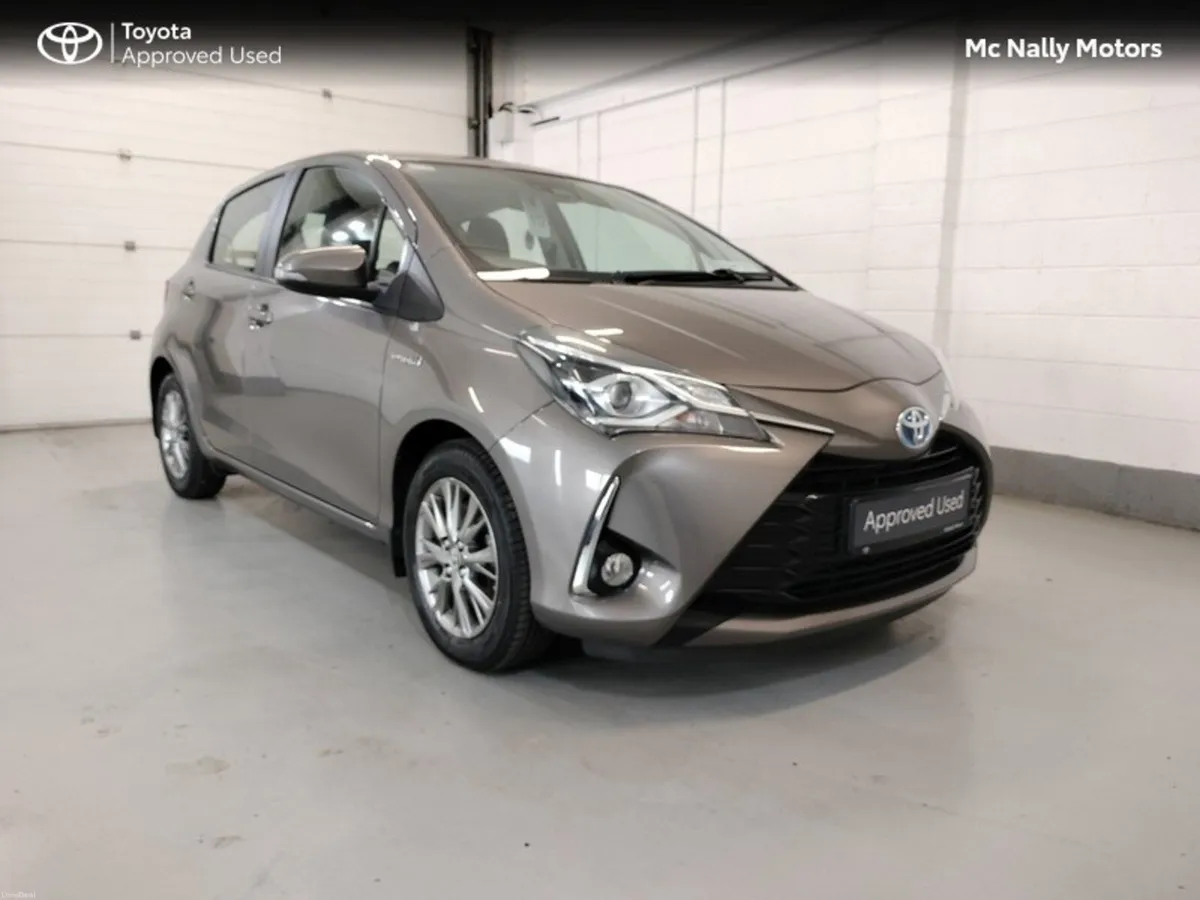 Toyota Yaris HYBRID 5DR LUNA - Image 1