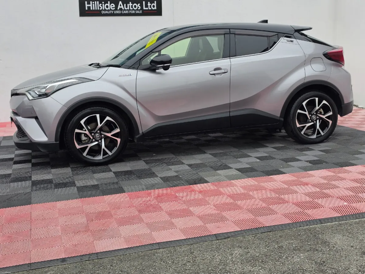Toyota C-HR G-LED EDITION 1.8 PETROL HYBRID AUTOMA - Image 5