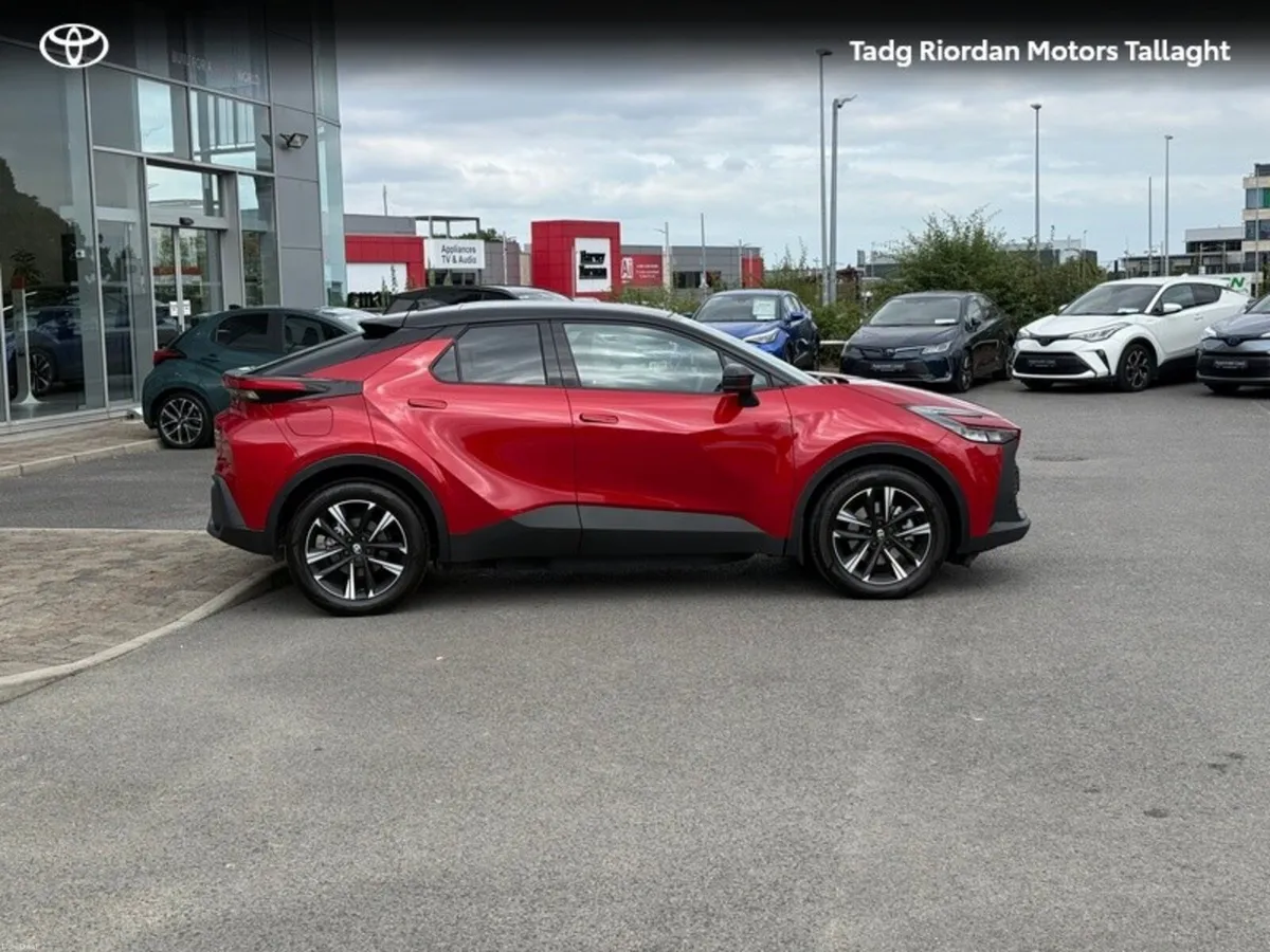 Toyota C-HR C-HR PHEV SPORT+ - Image 3