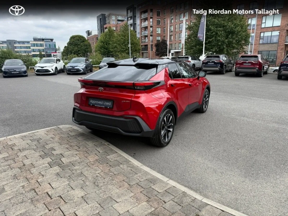 Toyota C-HR C-HR PHEV SPORT+ - Image 2