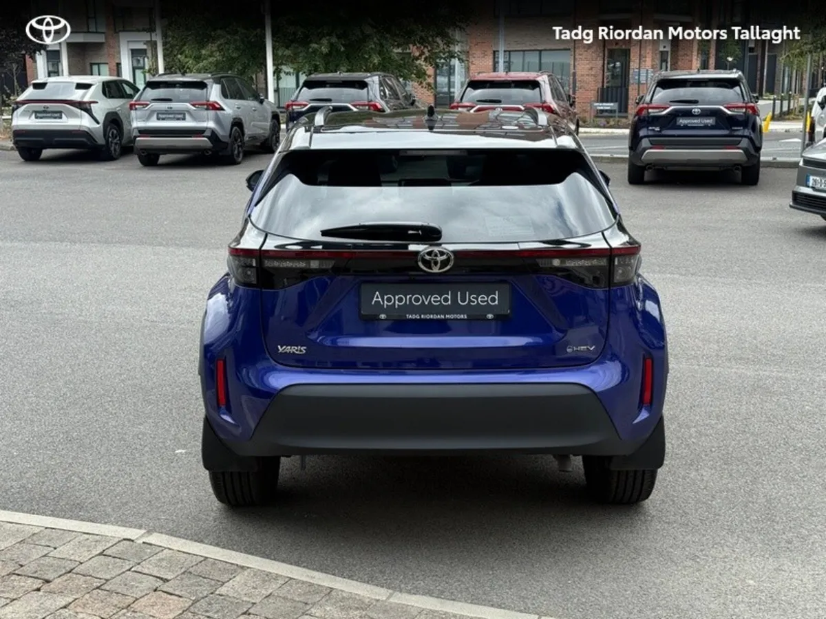 Toyota Yaris Cross HEV Sport - Image 5